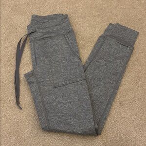 Offline by Aerie Women’s Gray Warmup Leggings Jogger Pants - Size S
